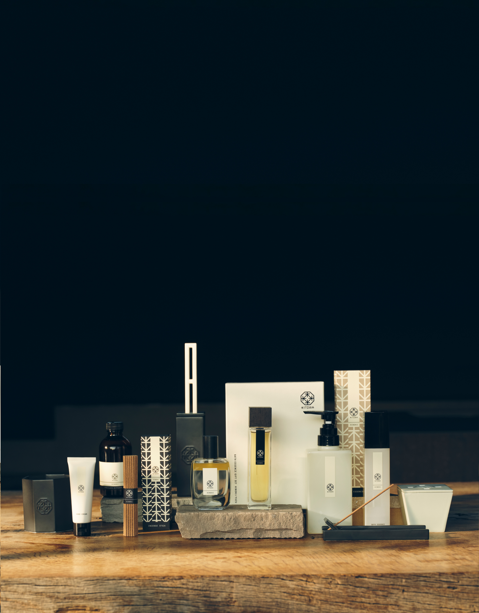 『新品未使用』KITOWA BATH ESSENCE ギフトセット KITOWA】BATH ESSENCE GIFT SET (HINOKI / YUZU) / バスエッセンス