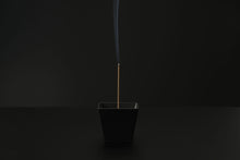PORCELAIN INCENSE BURNER BLACK