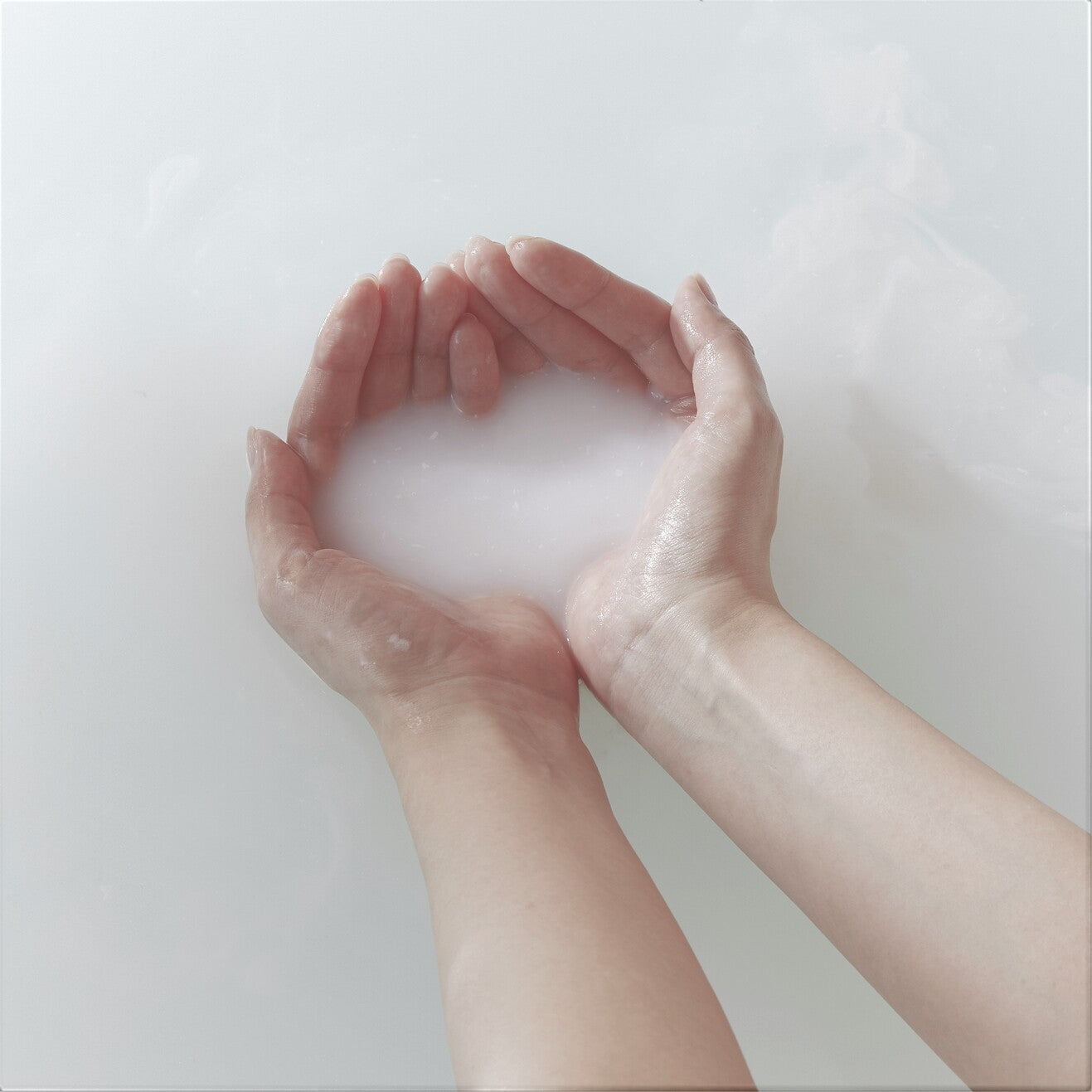 BATH ESSENCE HINOKI